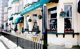 Ilfracombe House Hotel - Near Cliffs Pavilion