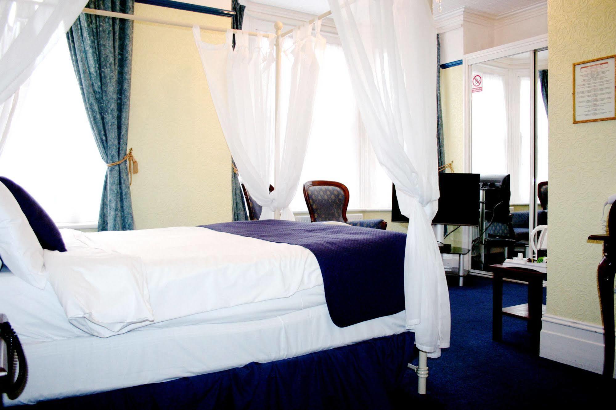 Ilfracombe House Hotel - Near Cliffs Pavilion Southend-on-Sea Exterior photo