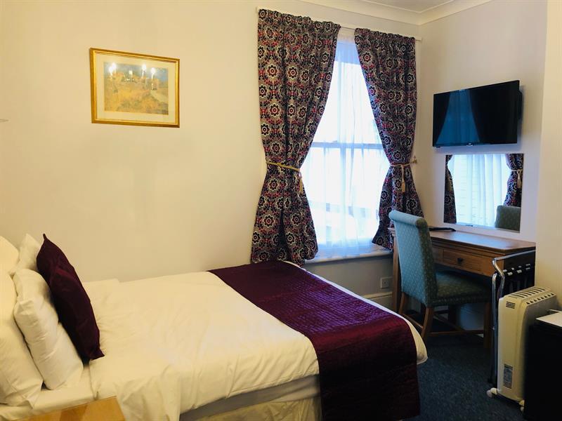 Ilfracombe House Hotel - Near Cliffs Pavilion Southend-on-Sea Exterior photo